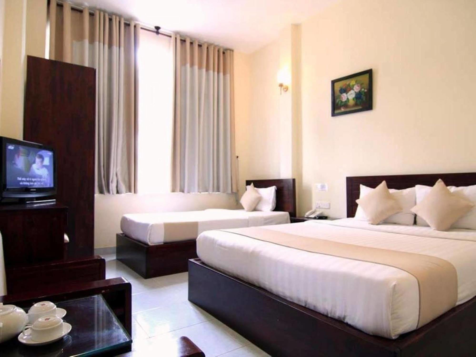 Oyo 438 Small Bay Hotel Hô Chi Minh-Ville Extérieur photo