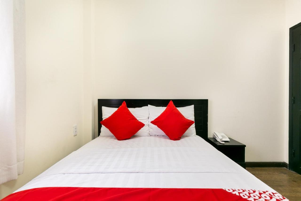 Oyo 438 Small Bay Hotel Hô Chi Minh-Ville Extérieur photo